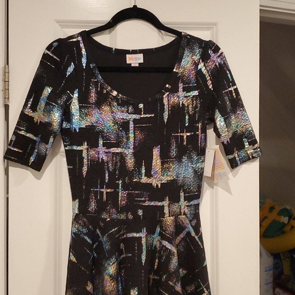 Stunning LulaRoe Nicole - Elegant Collection